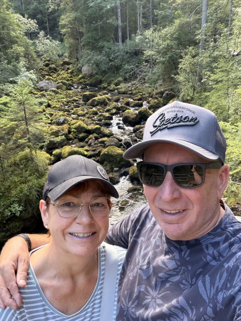 Antje und Rüdi bei Ihrem Besuch der Tolminer Klamm